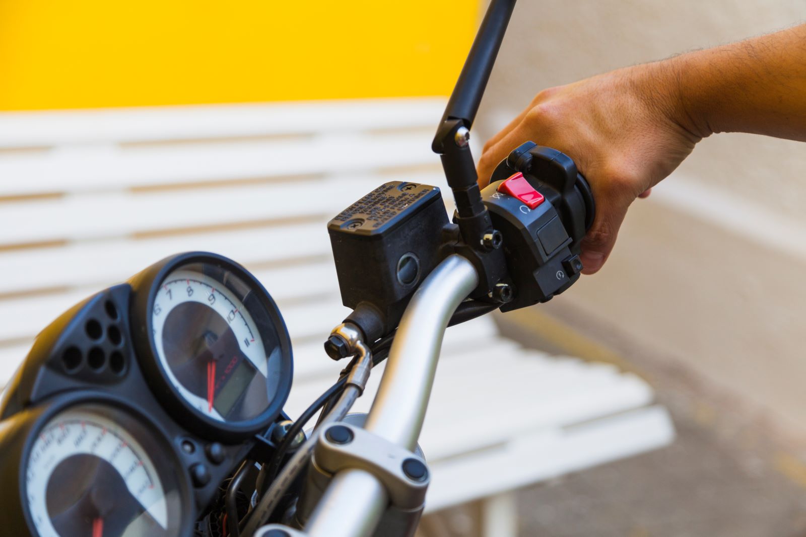 Saúde SC realiza pesquisa para entender comportamento de motociclistas em SC 